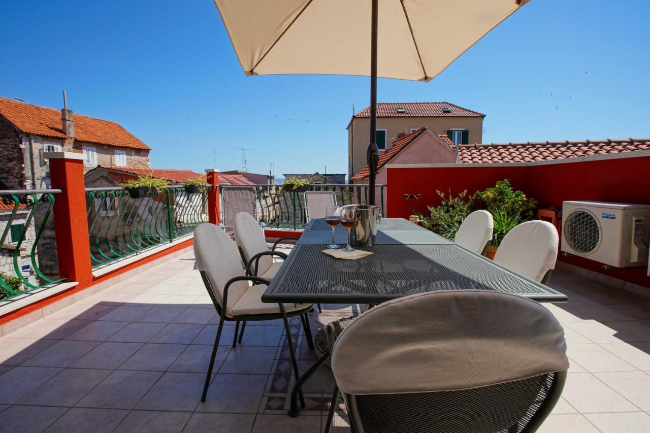 Boutique Guest Accommodation Zephyrus Split Exterior photo
