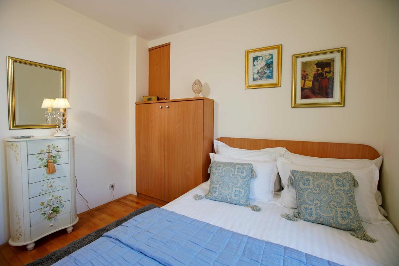 Boutique Guest Accommodation Zephyrus Split Exterior photo